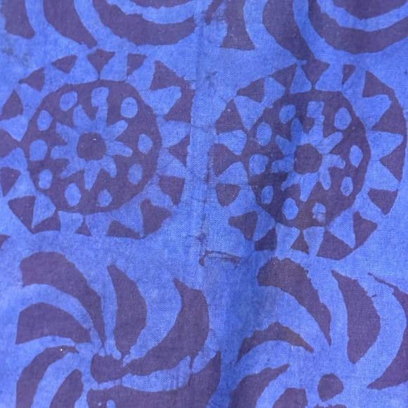 Batik Print Short Sleeve Side Slit Shirt Tunic NWOT Traditional Pattern Size L - Picture 4 of 7